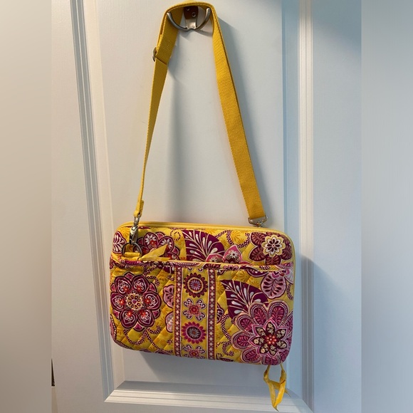 Vera Bradley iPad/Tablet/Kindle/Mini Laptop Hard Case Bali Gold - Picture 1 of 4